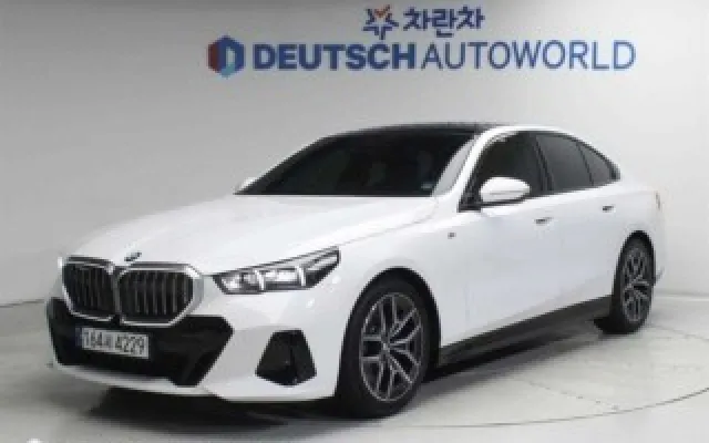 인천법원자동차경매 5시리즈 (G60) 520i 매물 사진 19 - 2024/02 53,343km
